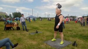 Рывок гири 32 кг 90 раз за 5 минут на Сабантуе