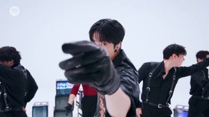 SHOWNU X HYUNGWON of MONSTA X cover ‘I Hate You’ by 2PM | K-Pop ON! First Crush