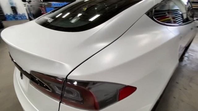 Tesla Model S Plaid in White protected in @XPELinc Stealth Paint Protection Film смотреть онлайн