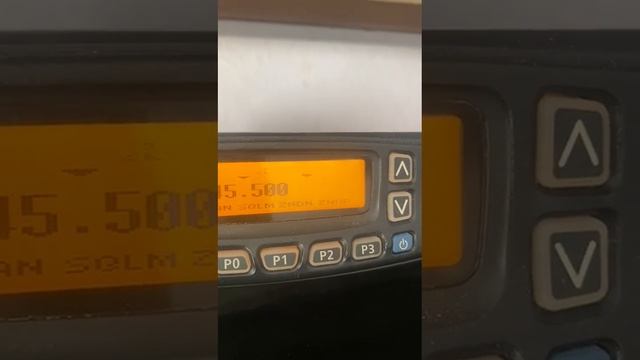 Радио хулиган валёк, жалуется на радио хулиганов.