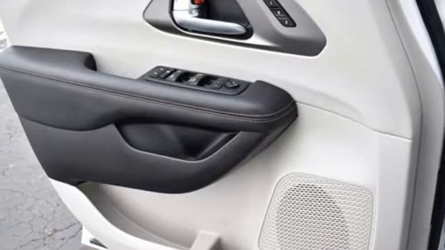 Used 2020 Chrysler Pacifica Fort Wayne Indianapolis, IN #HP4074 смотреть онлайн