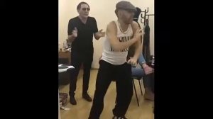 Шнур и Лепс танцуют под лабутены