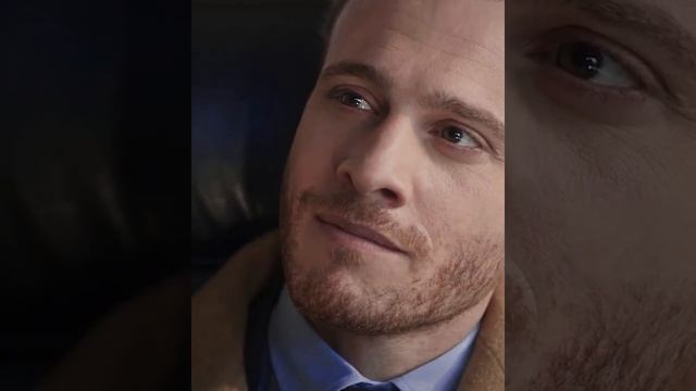 Как же смотрит,будто в последний раз💔/Постучись в мою дверь смотреть онлайн