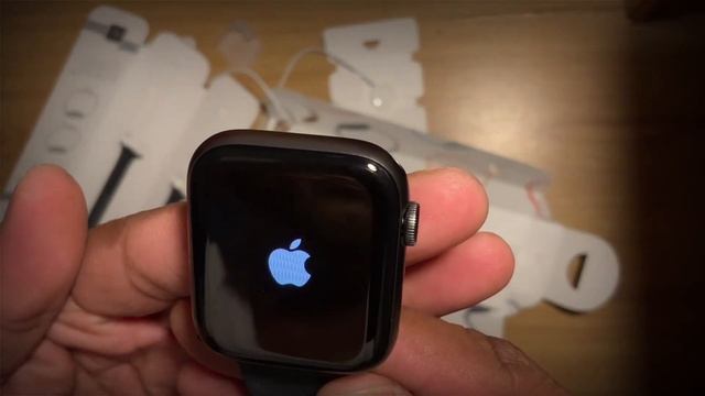 APPLE WATCH SE UNBOXING | SET UP | FIRST LOOK | Un Edited Raw Video смотреть онлайн