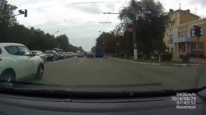 ВИДЕОРЕГИСТРАТОР ROVEREYE TESLA A7 2.7 День