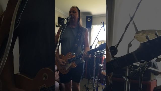 Black Magic Woman. Cover of the Santana version of the Fleetwood Mac song. смотреть онлайн