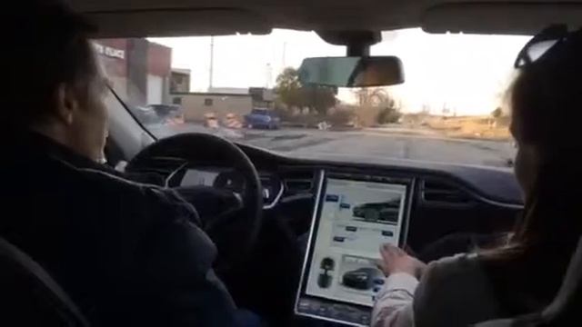 Driving Tesla S P85 Part 2 смотреть онлайн
