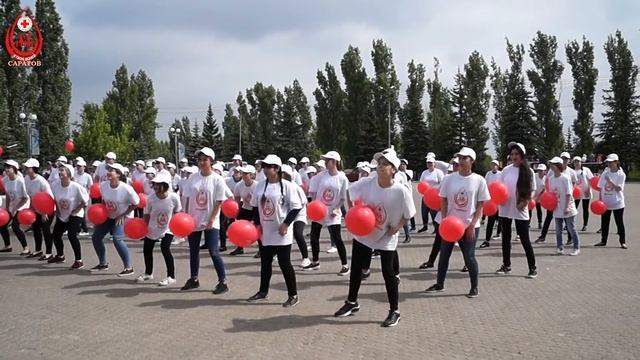 Флешмоб во флешмобе. г. Саратов смотреть онлайн