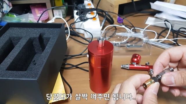 중국산 휴대용 콤프+에어브러쉬 리뷰!! ( Artisan's Club's RECHARGEABLE PORTABLE PUMP ) смотреть онлайн