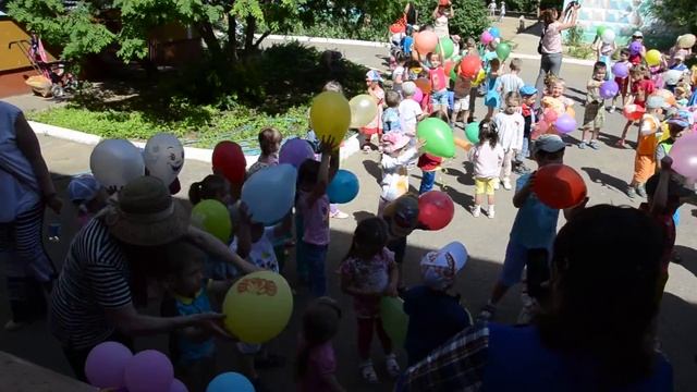 Должны смеяться дети!