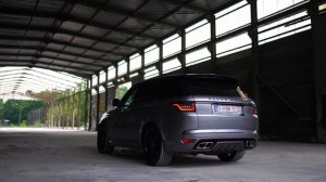 Range Rover Sport SVR exhaust sound (revving + LAUNCH) in 4K