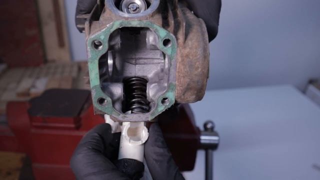 39¢ DIY Motorcycle Valve Spring Compressor || IT WORKS! смотреть онлайн