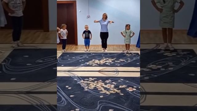 В добрый путь, мои маленькие друзья! смотреть онлайн