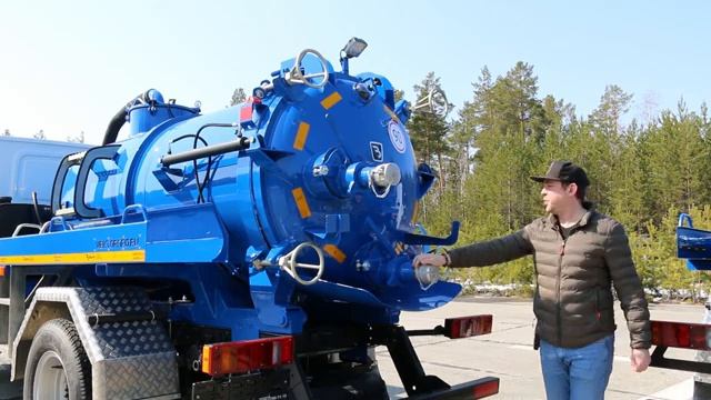 Сравнение новых моделей городских вакуумников МВ-4 и МВС-3,5 на шасси ГАЗ NEXT