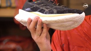 Кроссовки ASICS Novablast. Обзор