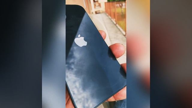 iPhone 13 Midnight is Navy blue Dark Color Not Black смотреть онлайн