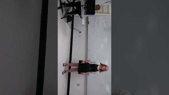 Mariah Vogt singing Go Away From My Window смотреть онлайн