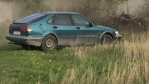 Saab 900 боком