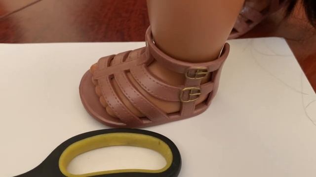 OG Dolls - Learn how to make American Girl shoes! - Super Easy смотреть онлайн