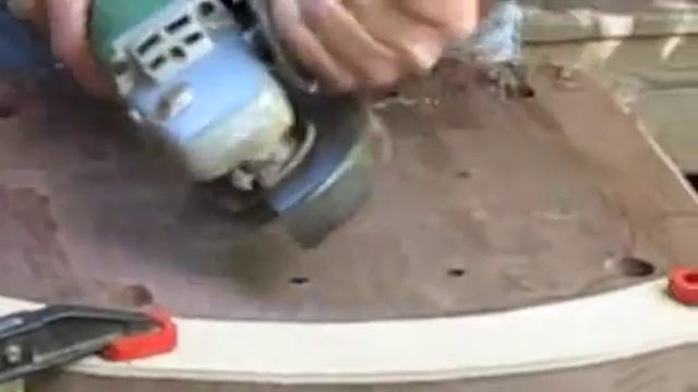 Carving Chair Seat With Angle Grinder смотреть онлайн