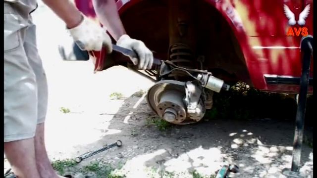 Замена верхних сайлентблоков на классике