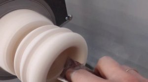 Первый опыт точения внутренней поверхности на токарном станке по дереву.