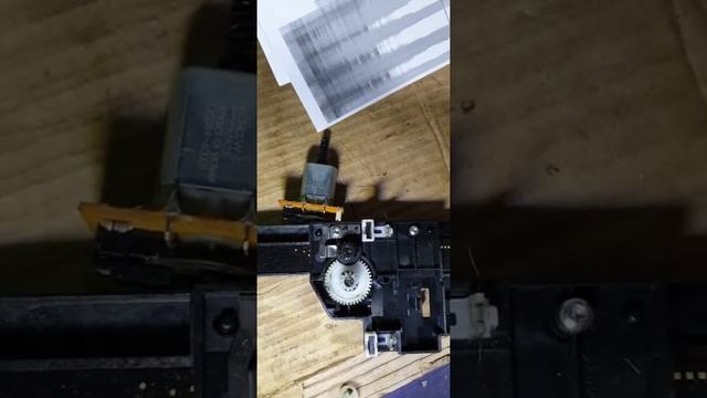 噴墨印表機 修護技術 (下輯)
掃描器失效 按鍵接觸不良 加裝防水透明帆布 連續供墨加強改造 USB電源端子的加強固定 清除蟑螂