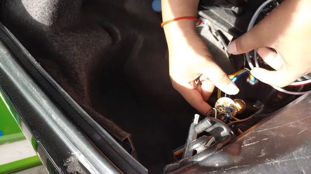 Install Tail Boxlamp