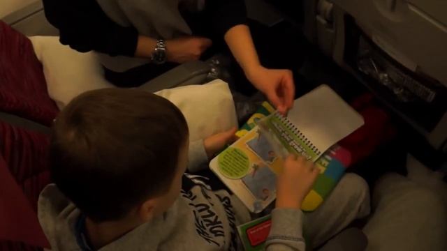24 Часа в Самолете :) Видео ВЛОГ для Детей, Майнкрафт, Магазин Игрушек, Лего Бэтмен, Бали