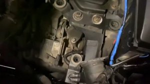 Termostat Wymiana Land Rover Freelander 2. Thermostat Land Rover Freelander 2