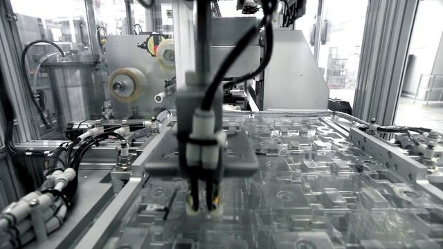 i2i.ie - Apple iPhone 4 - Retina Display.mp4 смотреть онлайн