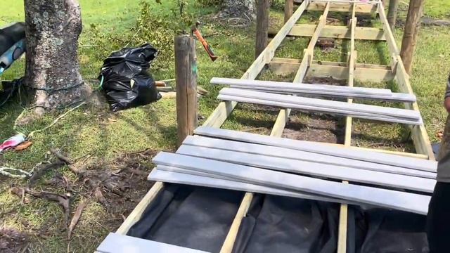 PILE DRIVING AND A ON LAND BOARDWALK смотреть онлайн