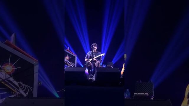 John Mayer iHeart Radio LA 10/24/18 Love on the Weekend смотреть онлайн