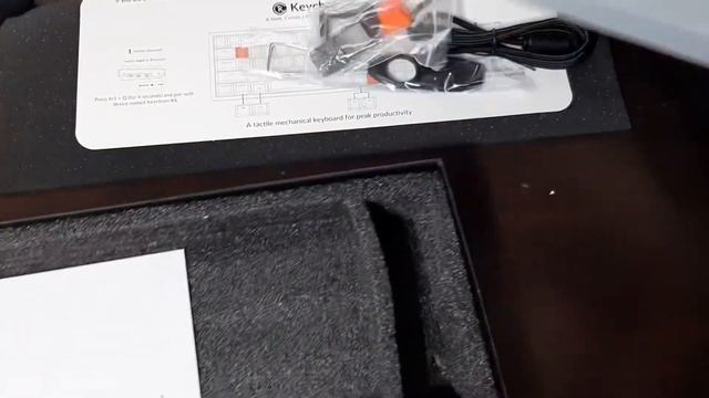 UNBOXING: Keychron K6 Wireless Mechanical Keyboard
