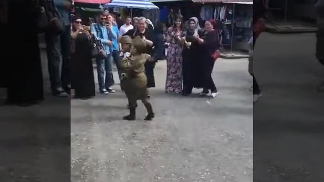 Непонятная песня#ReverseMovieFX смотреть онлайн