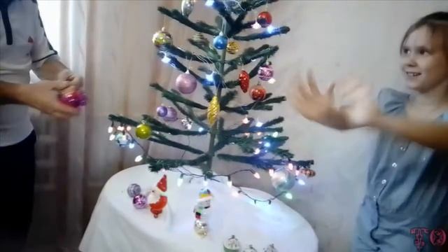 НАРЯЖАЕМ ЕЛКУ, ГОТОВИМСЯ К ВСТРЕЧЕ НОВОГО ГОДА смотреть онлайн