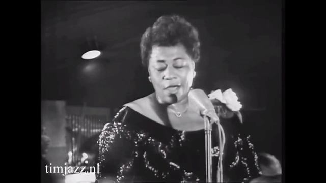 Ella Fitzgerald - Blues Medley смотреть онлайн