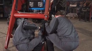 Установка Погрузчика ПКУ-0,9 на трактор