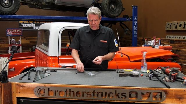 1967-72 Chevy & GMC Truck Vent Window Rebuild/Seal Replacement смотреть онлайн