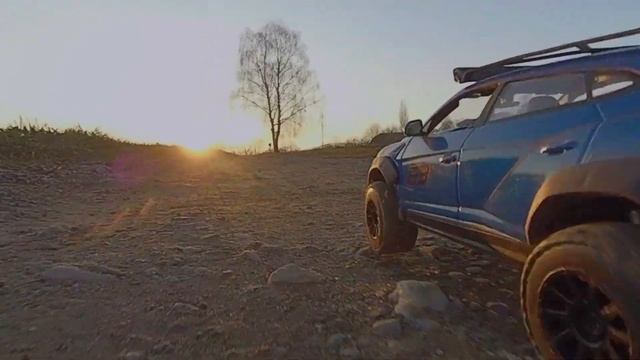 Evening driving Lamborghini URUS 1 /24 from Maisto смотреть онлайн