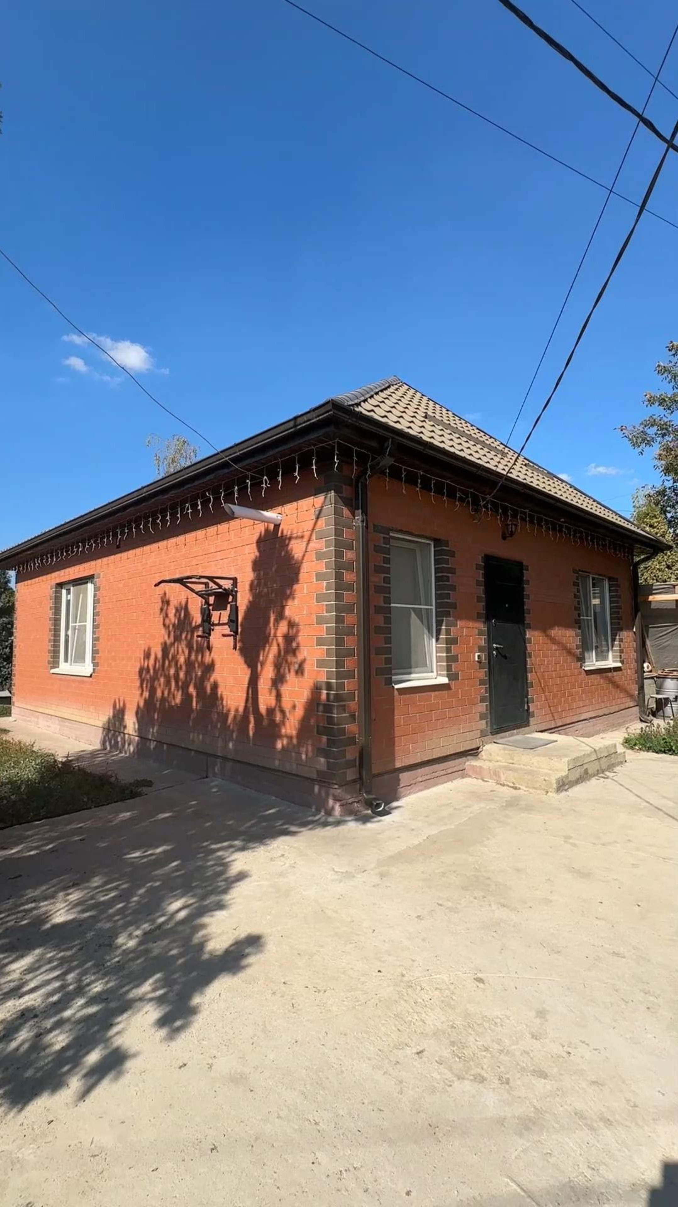 Классный домик с ремонтом и с городской пропиской  на берегу Кубани