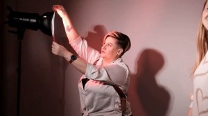 Пора Работать. Сегодня обзоры на профессии Фотограф и Парикмахер