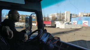 первый опыт вождения седельного тягача