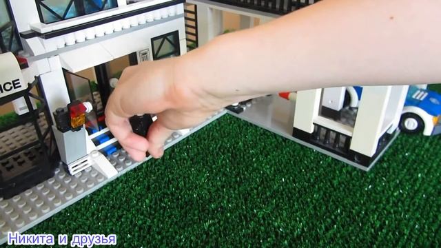 #LEGO Полицейский участок и и арест Бандитов смотреть онлайн