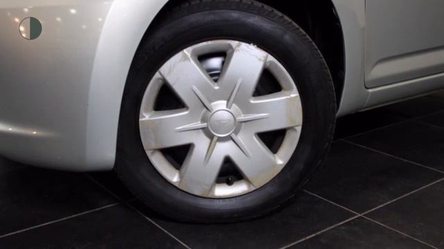 Daihatsu Sirion 2 1.0-12V TREND