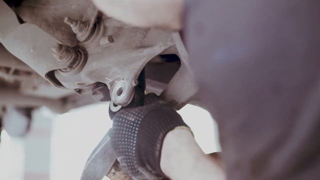 Замена амортизаторов Land Rover | Rover City смотреть онлайн