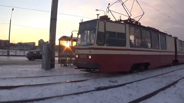 Трамваи ЛВС-86к-8212 и ЛВС-86к-8138 смотреть онлайн