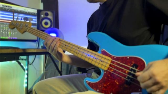 Sliverstein - Our Song | BASS COVER смотреть онлайн