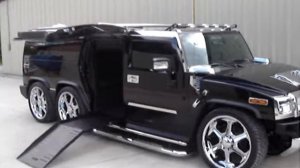 Hummer H2 6 wheels test suspension down