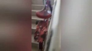 Стучим в двери в 4 подъезде